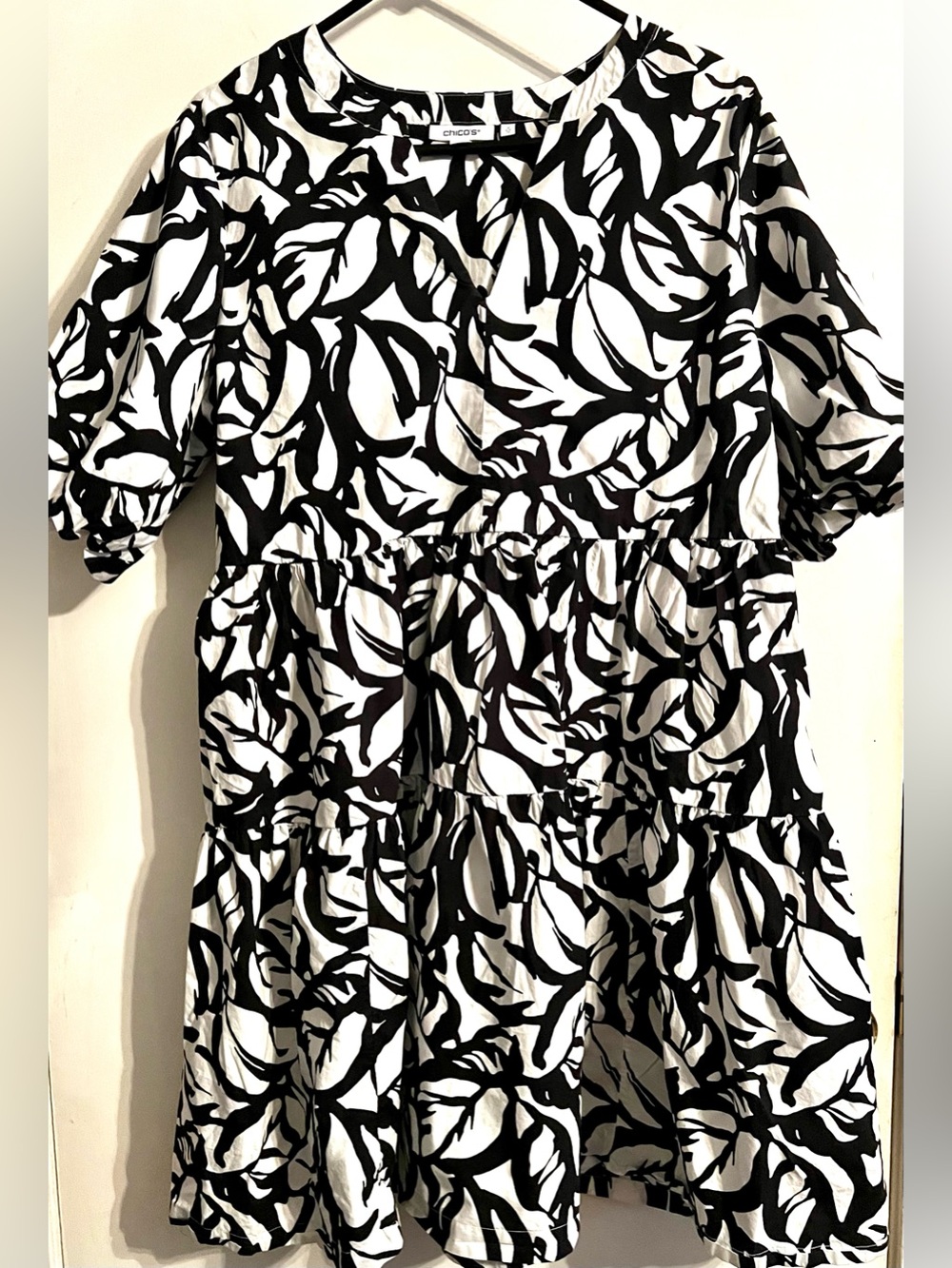 Chico's Black & White Modern Monochrome Leaf-Print Tiered Babydoll Dress-Size 12